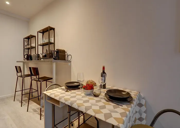 587 Stuart - Superb In Lägenhet *